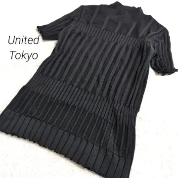 United Tokyo 블록 리브 하프 슬리브 풀오버 반팔