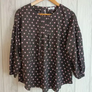 새상품급 JUDY Collection 피노레 주디 컬렉션 브라운 블라우스