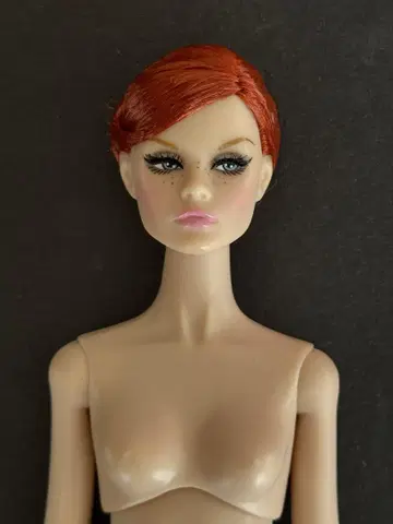 인테그리티 토이즈 Ginger Gilroy 포피 후드티
