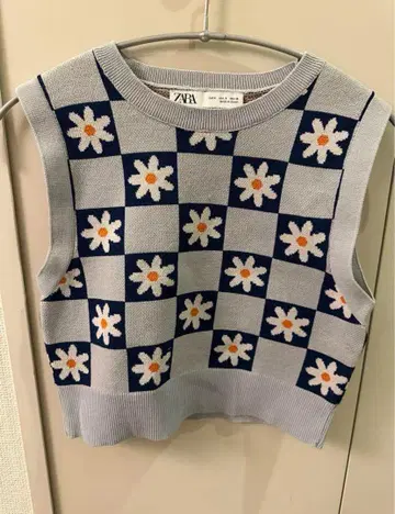 ZARA 플라워 니트 베스트 가디건