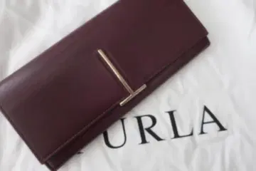 FURLA 버건디 가죽 장지갑