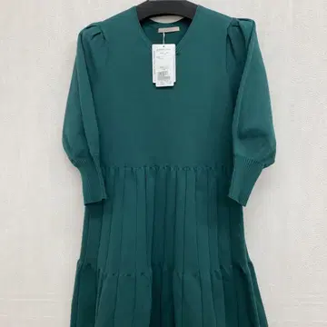 m4922 로즈 티아라 볼 가먼트 니트 원피스