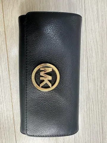 Michael Kors 블랙 장지갑 MK로고