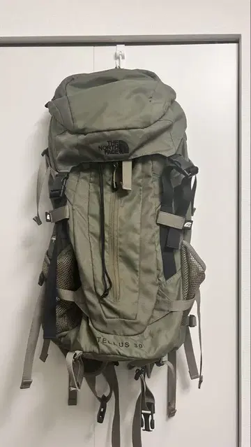 THE NORTH FACE TELLUS 30 백팩