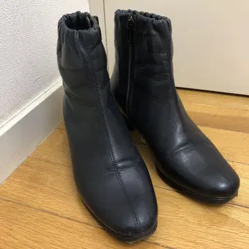 안토마스 숏부츠