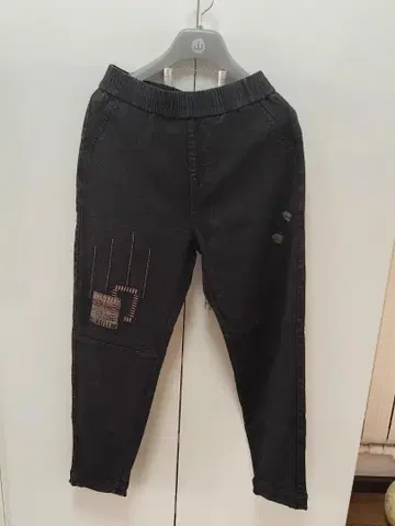 블랙 데님 팬츠 슬림 핏