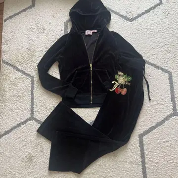 [ 새상품급 ] Juicy Couture 쥬시 꾸뛰르 셋업 체리