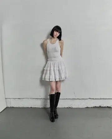 epine 화이트 프릴 미니 스커트