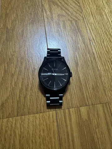 NIXON 블랙 아날로그 시계