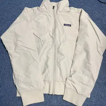 patagonia 나일론 자켓 여성도 착용 가능