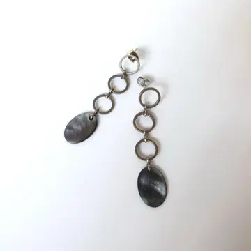 ear PAPILLONNER 이아파피요네 귀걸이 5 쉘 검은 나비 조개