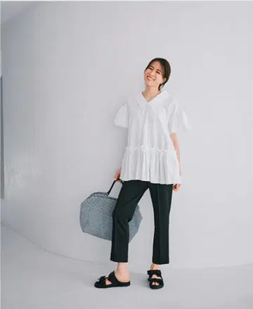 쓰리스퀘어 VERY 게재 인기 상품 페플럼 블라우스