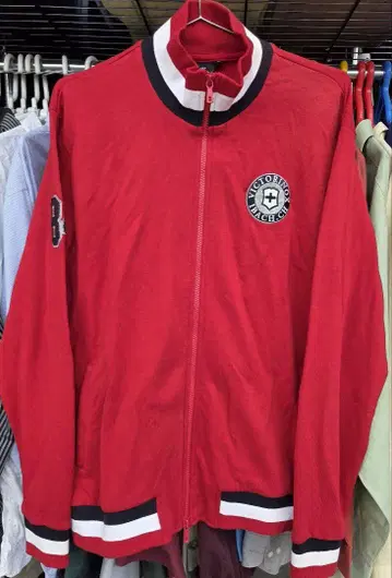 Victorinox 레드 집업 후드티