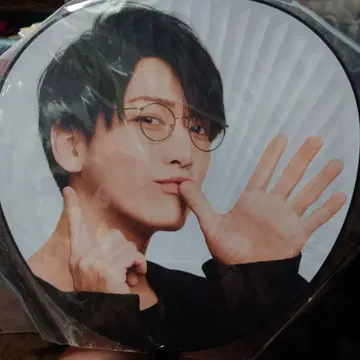 KAT-TUN 카메나시 카즈야 부채 중고품