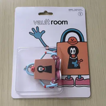 VAULTROOM KEY CHAIN