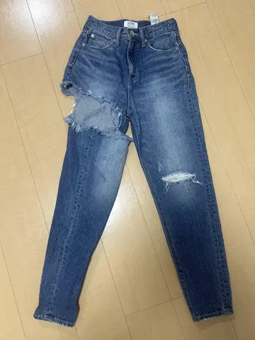 데미지 가공 스키니 데님 팬츠