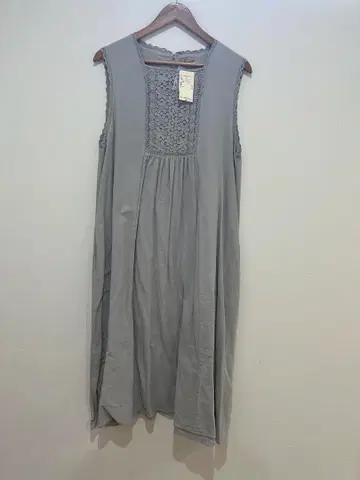 가슴 레이스 민소매 원피스