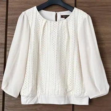 리플렉트 레이스 디자인 쉬폰 원단