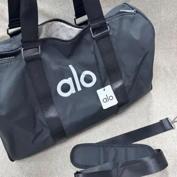 미사용 새상품 애로우 요가 ALO Yoga 보스턴 백