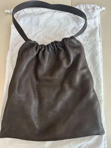 Aeta Deer Shoulder M 아에타 숄더백