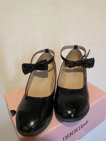 JENNI love 블랙 포멀 신발 22.0cm