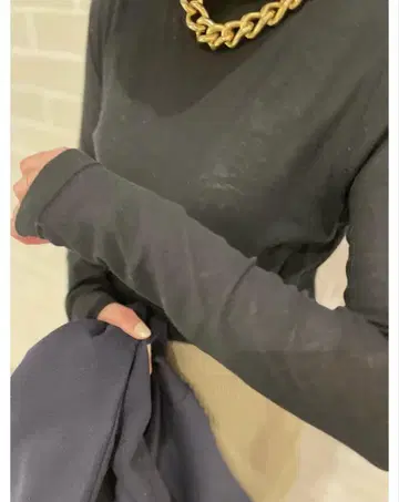 [ 새상품급 ] 드로잉 넘버즈 / 시어 티셔츠 시어 아론T 보틀넥