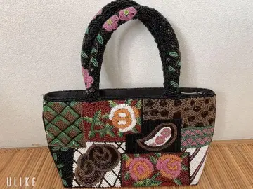 비즈 자수 핸드백