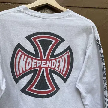 레어 independent 아이언 크로스 롱t 소매 프린트