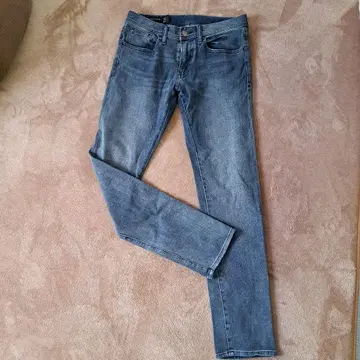 Armani Exchange 슬림핏 데님