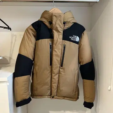 THE NORTH FACE 발트로 라이트 자켓 베이지/블랙