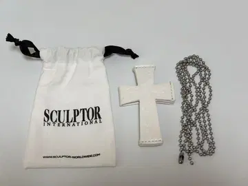SCULPTOR 크로스 레더 스트랩 월렛