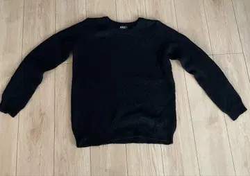 A.P.C. 긴팔 스웨터 블랙