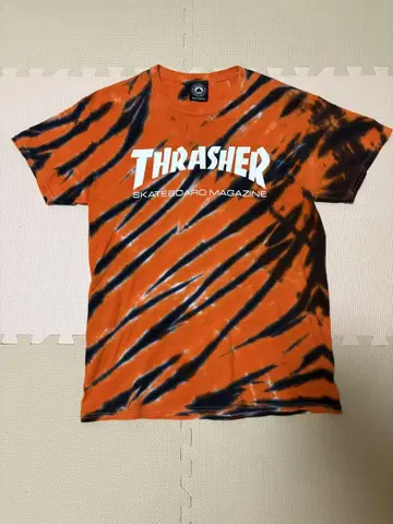 THRASHER 타이다이 티셔츠 오렌지/블랙
