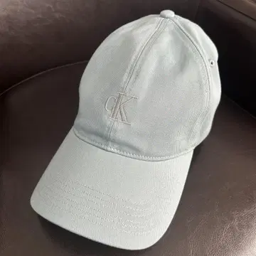 캘빈클라인 CALVIN KLEIN 스몰 모노그램 로고 캡