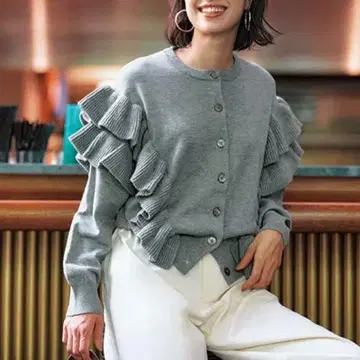 쓰리 스퀘어 프리 스퀘어 프릴 가디건 그레이