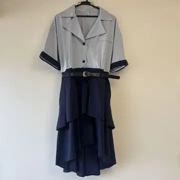 라이트 블루와 네이비의 셔츠 원피스