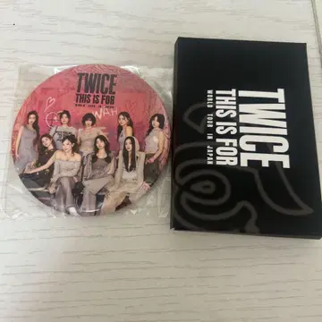 twice 업그레이드 트레이딩 카드 캔 배지