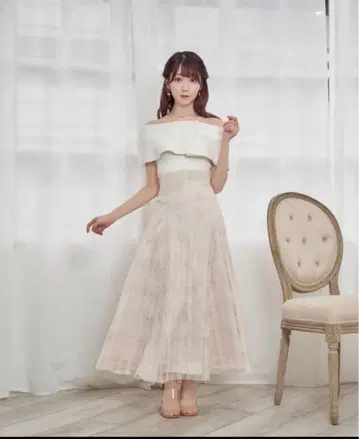 로제 뮤즈 오프숄더 니트 도킹 원피스 Ivory