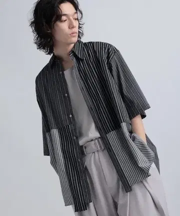 HARE 클레이지 패턴 스트라이프 셔츠