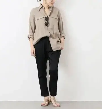 [새상품급] 매장에서 클리닝 완료 두지엠 클라세 실크 새틴 드로스트 팬츠