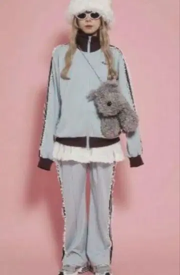 WC 프릴 레이스 라인 저지 셋업