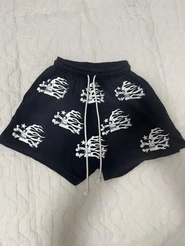 Hellstar skull shorts 팬츠