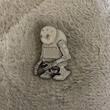 니어 오토마타 기계 생명체 핀 배지