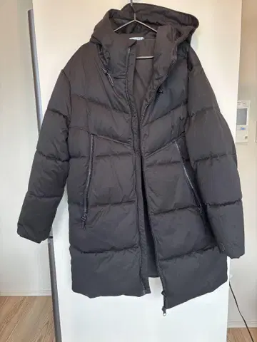 ZARA 블랙 후드 부착 다운 자켓