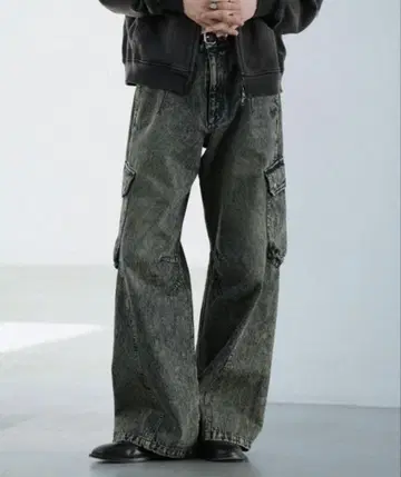 VINTAGE WASHED DENIM CURVED CARGO