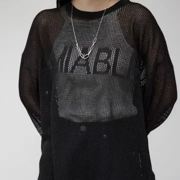 메쉬 로고 니트