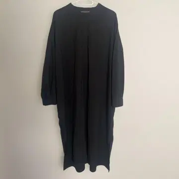 미즈이로 인드 블랙 롱 원피스