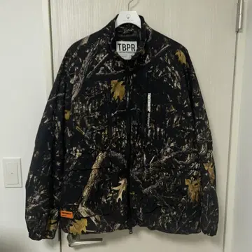TIGHTBOOTH BULLET CAMO PUFF JACKET L