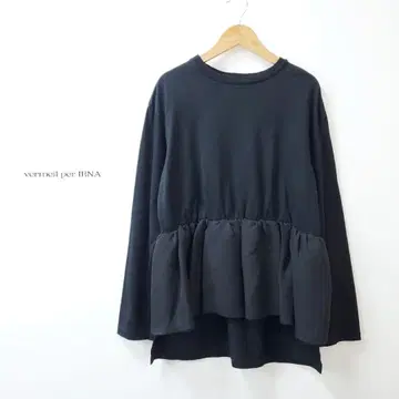 새상품급 20AW 베르메이예나 페플럼 티셔츠 블랙