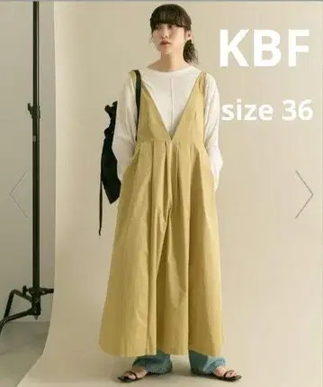 KBF 딥 넥 오버롤 스커트 size 36 가을/겨울 트렌드 돌려입기